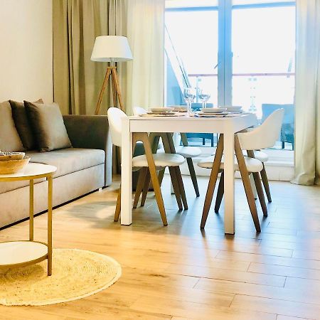 Syrenka Apartament Ujście-Darłowskie Exteriör bild